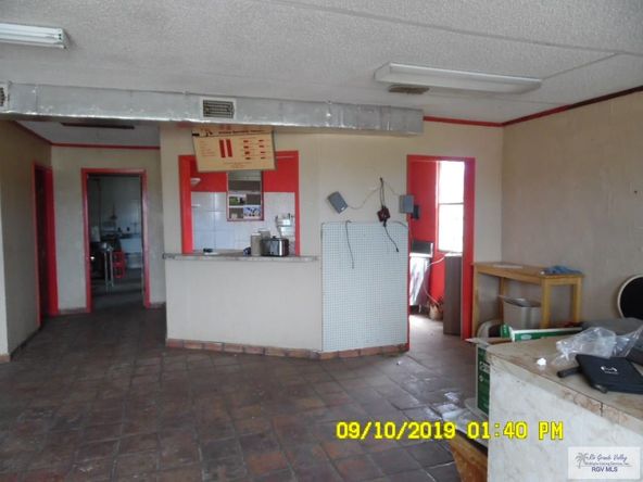 928 N 7th St, Raymondville, TX 78580